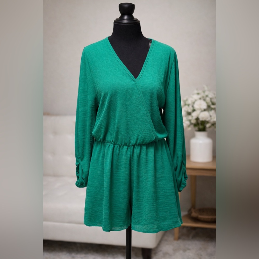 Haptics Emerald Green Long Sleeve Romper Dress Boho Boutique Size L